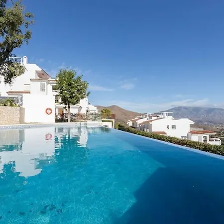 Amazing Views And Pool At Mairena Forest Rdr362